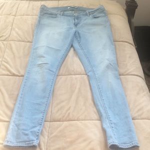 LEVI STRAUSS SKINNY JEANS LIGHT-WASH SIZE 32